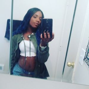 Meet your Posher, Kaleya